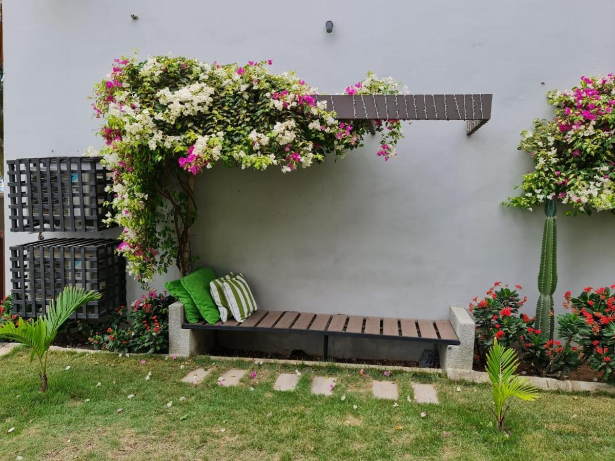 Serenity Residences & Spa - Kokrobite Beach Dış mekan fotoğraf